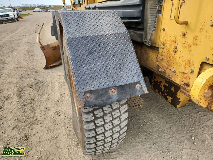 2007-caterpillar-140h-image-54