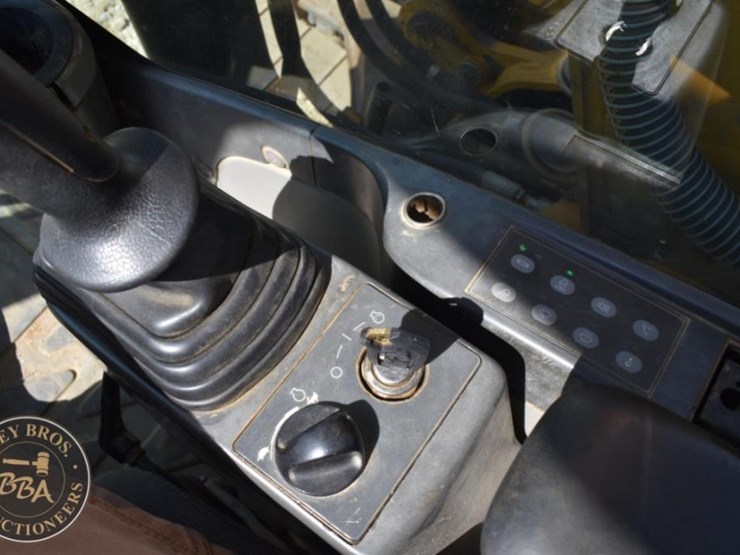 2011-caterpillar-312d-image-55