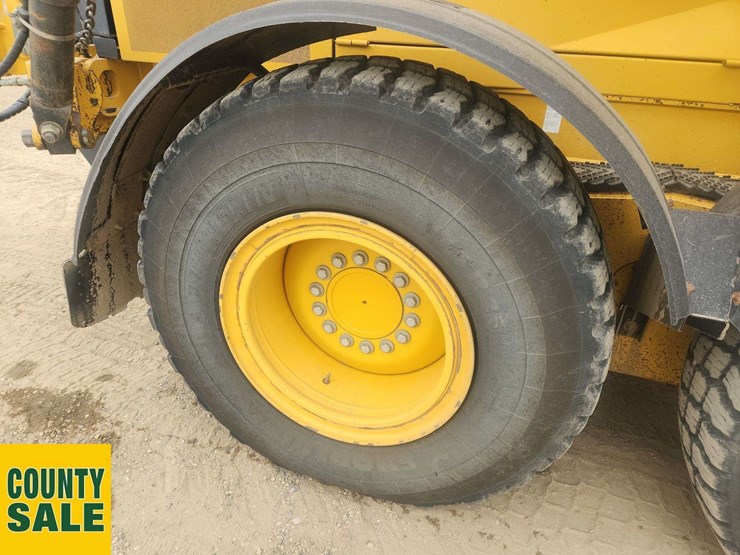 2019-deere-872g-image-11