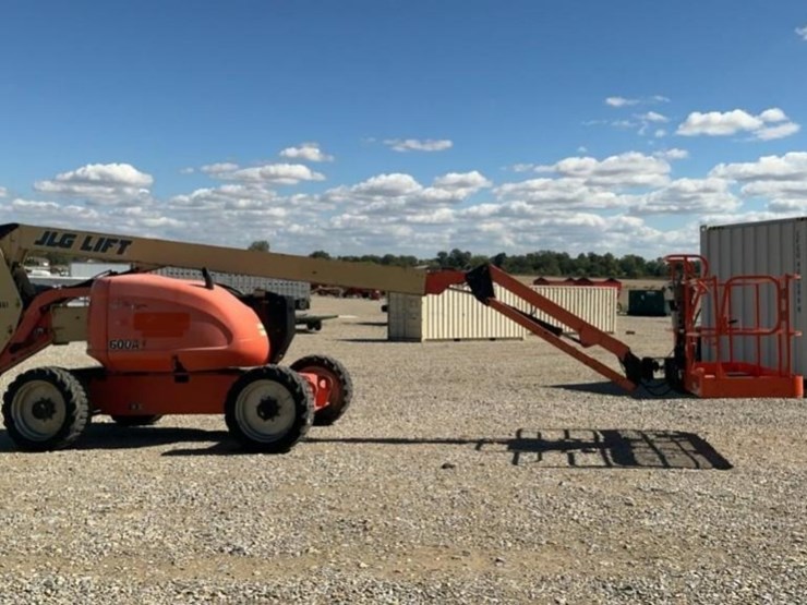 2013-jlg-600aj-image-4