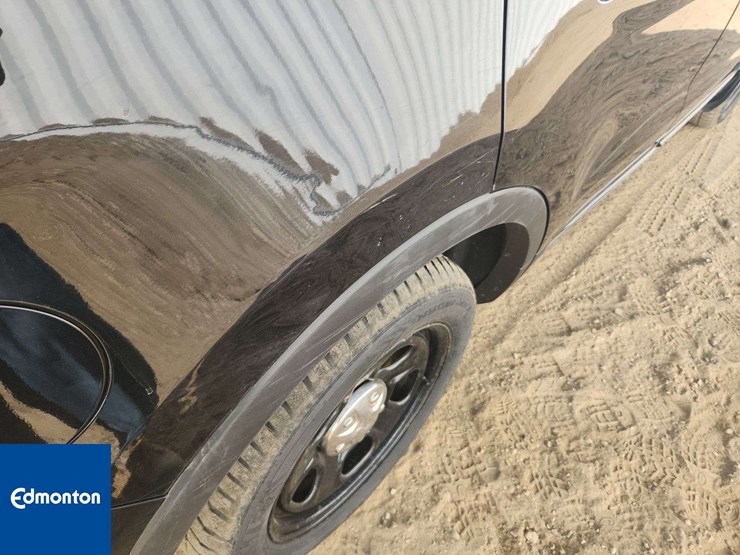 2014-ford-explorer-image-39