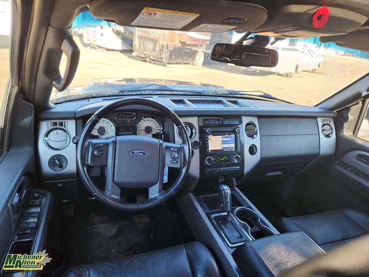 2013-ford-expedition-image-21