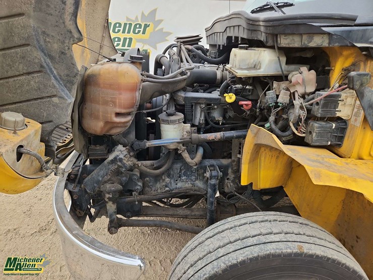 2013-international-durastar-4300-image-10