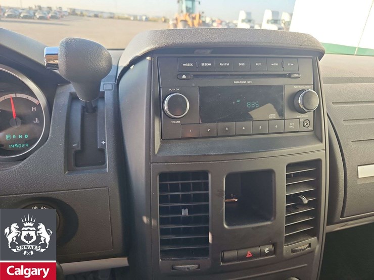 2010-dodge-grand-caravan-se-image-9