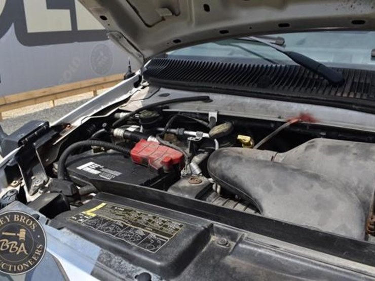 2014-ford-e350-image-40