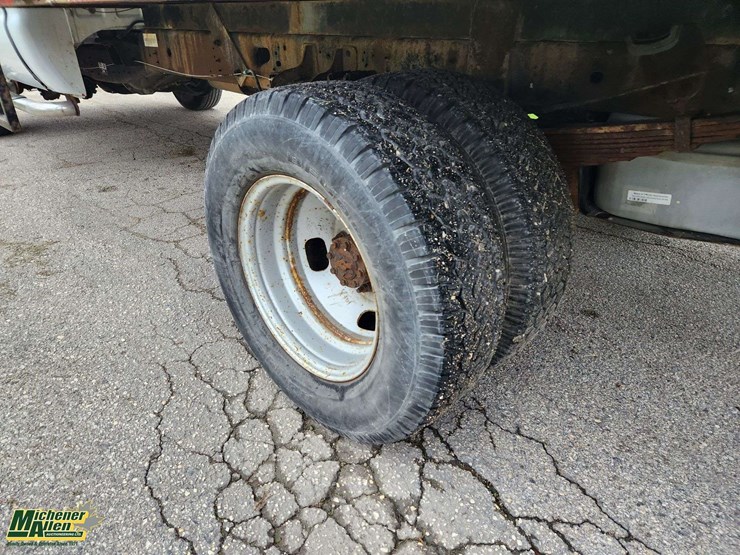 2016-ford-f350-image-8