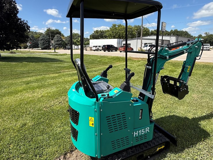 #614-•-2025-cfg-industrial-h15r-hydraulic-track-type-mini-excavator-image-6