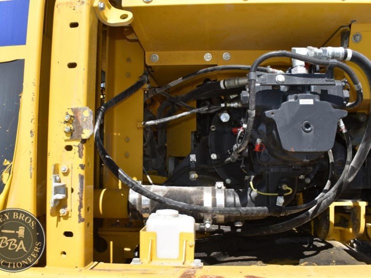 2023-komatsu-pc360-lc-11-image-17