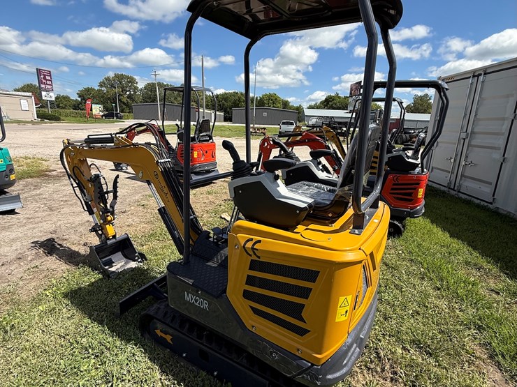 #605-•-2025-cfg-industrial-mx20r-hydraulic-track-type-mini-excavator-image-21