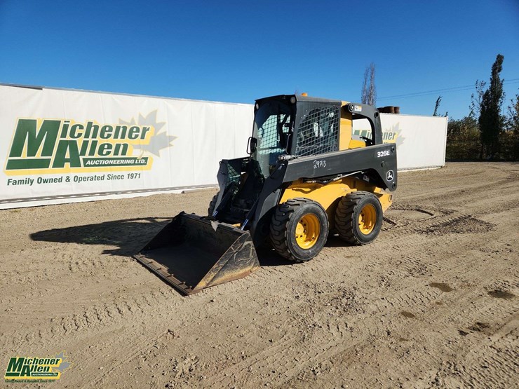 deere-326e-image-1