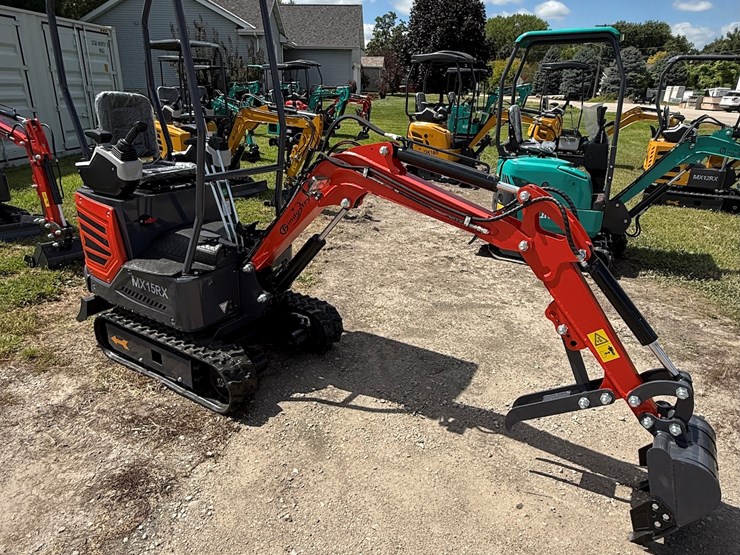 #603-•-2025-cfg-industrial-mx15r-hydraulic-track-type-mini-excavator-image-1