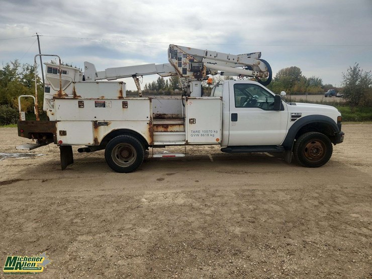 2008-ford-f550-image-23