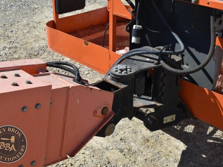 2007-jlg-600s-image-33