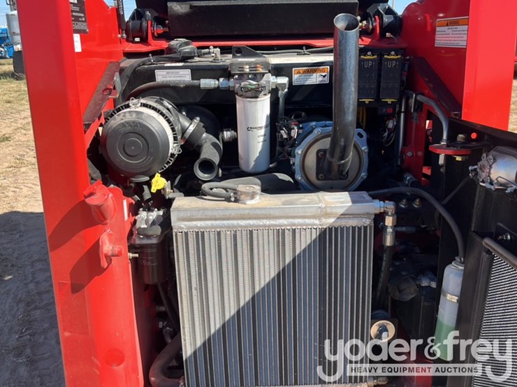 2023-manitou-1050rt-image-21