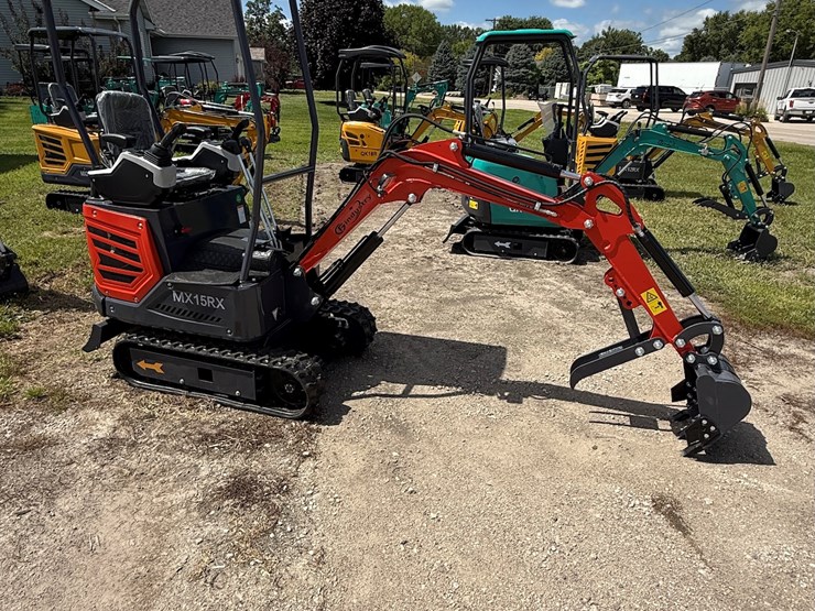 #603-•-2025-cfg-industrial-mx15r-hydraulic-track-type-mini-excavator-image-2