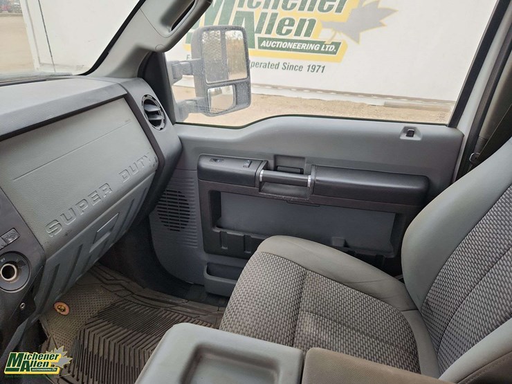 2014-ford-f550-image-14