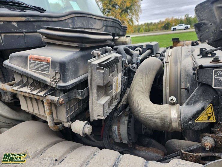 2012-international-durastar-4300-image-32