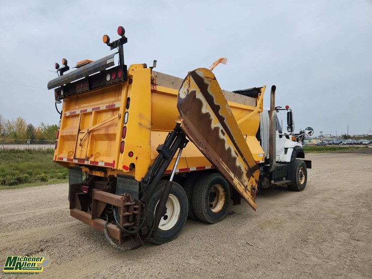 2016-international-workstar-7600-image-4