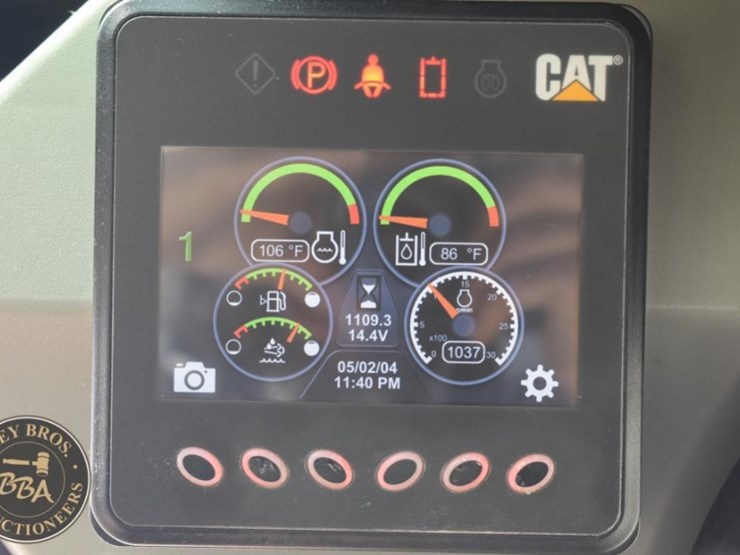 2020-caterpillar-299d3-image-14