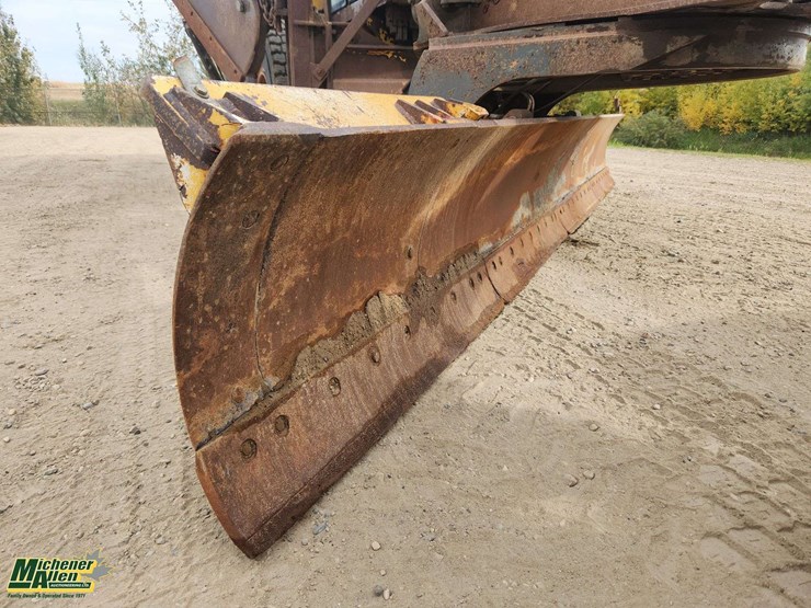 2006-deere-770d-image-37