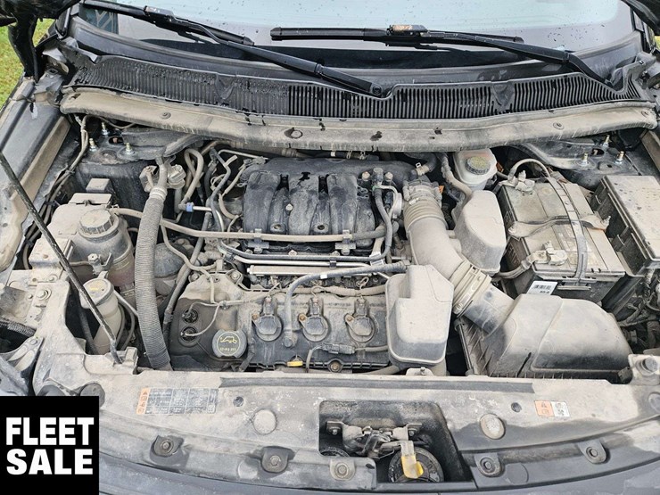 2016-ford-explorer-image-30