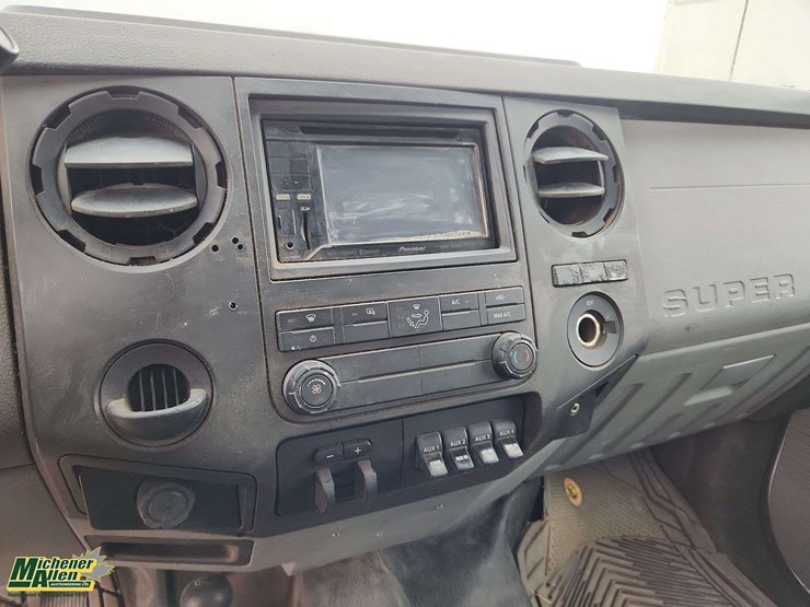 2014-ford-f550-image-12
