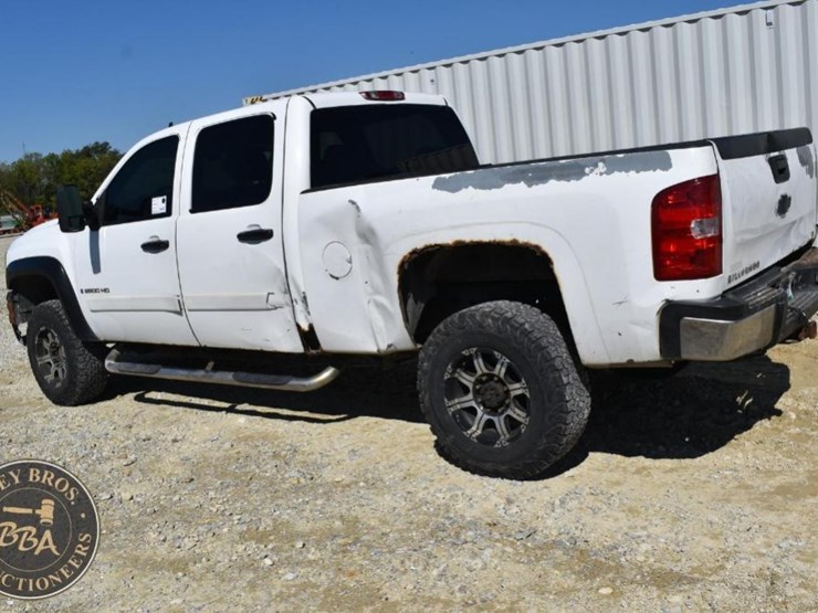 2007-chevrolet-silverado-2500hd-image-24