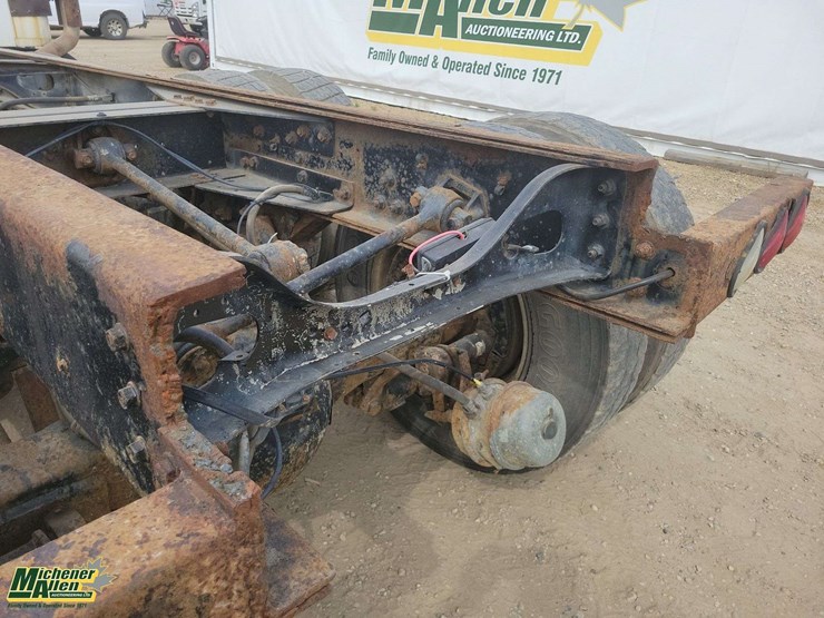 2000-international-4900-image-26