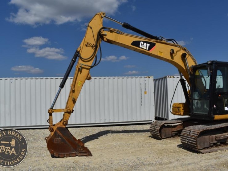 2011-caterpillar-312d-image-8