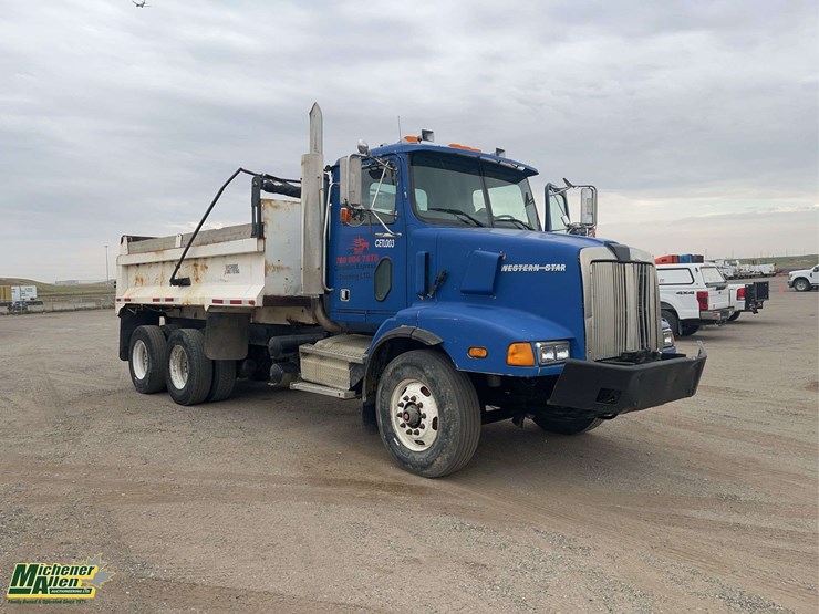 2001-western-star-5800-image-6