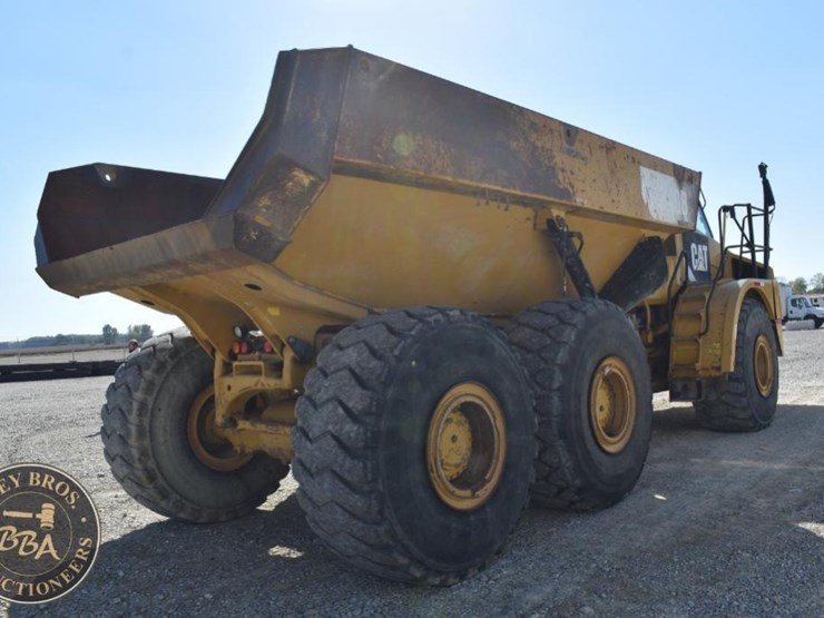 2012-caterpillar-740b-image-48