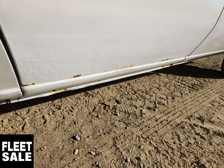 2012-ford-cargo-image-33