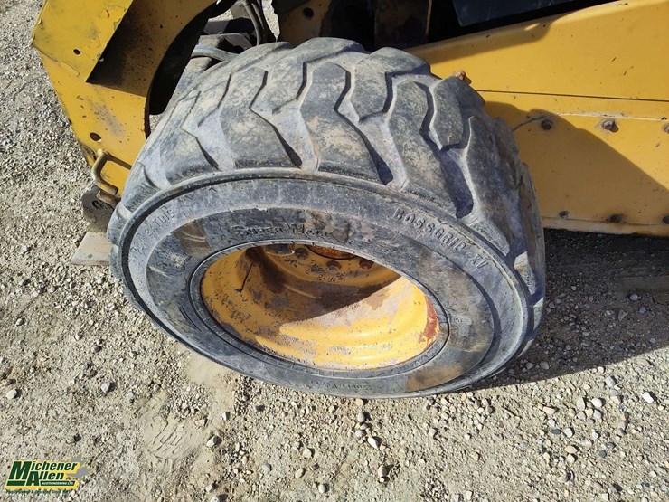 2014-caterpillar-272d-image-20