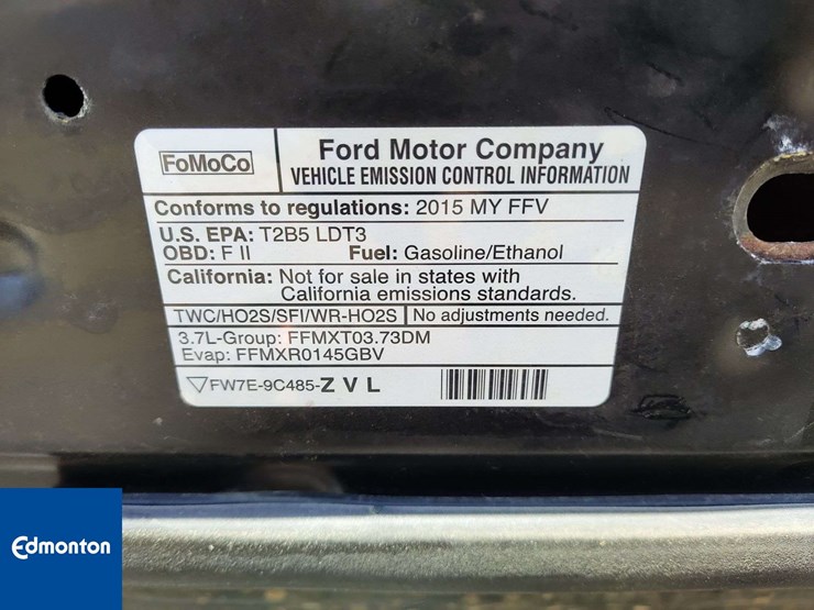 2015-ford-explorer-image-22