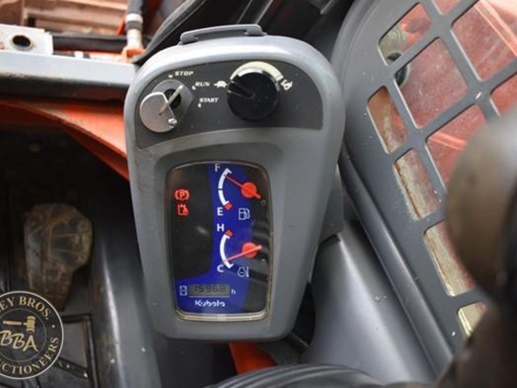 2017-kubota-ssv65-image-62