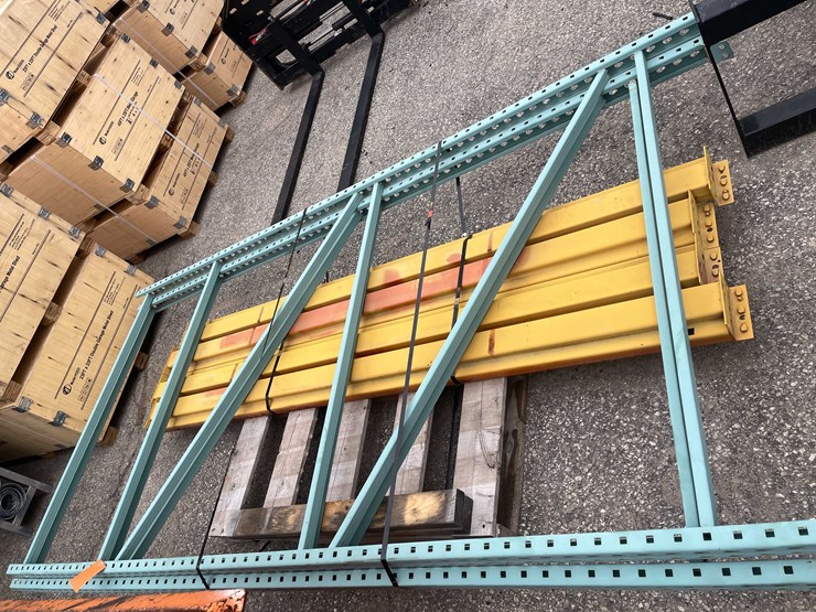 #3074-•-teardrop-pallet-racking-(o8)-image-11