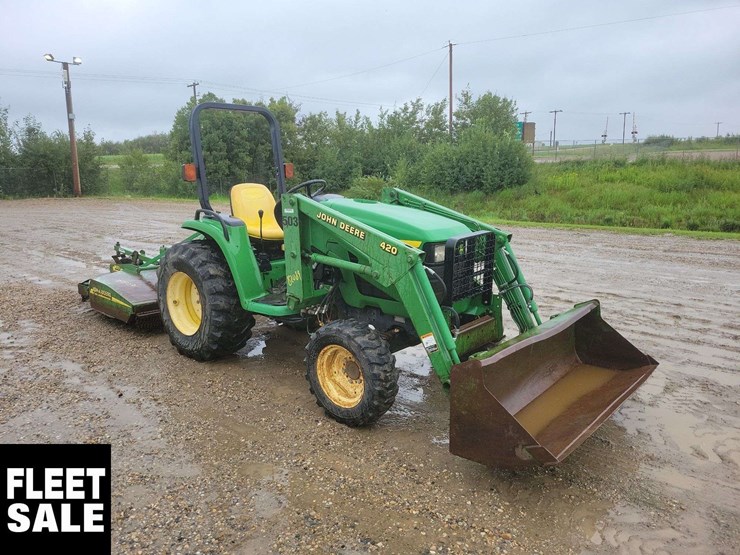 2000-john-deere-4400-image-2