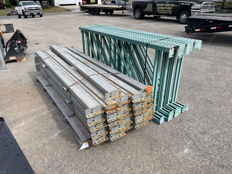 #3080-•-teardrop-pallet-racking-(o10)-image-1
