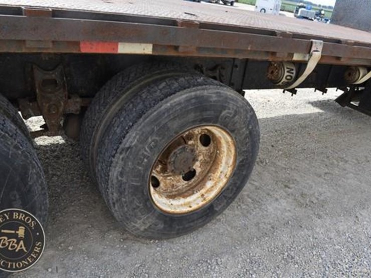 2013-international-durastar-4400-image-43