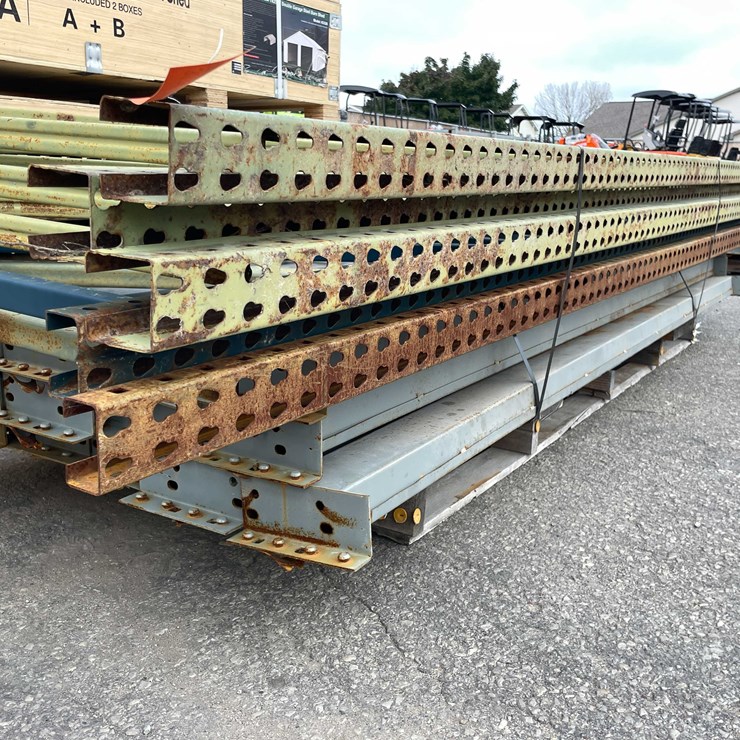 #3079 • Teardrop Pallet Racking (O10)