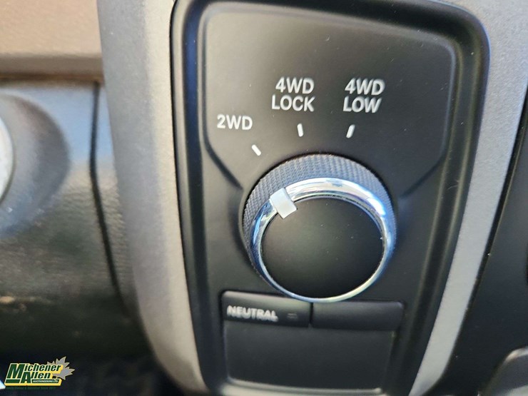 2015-ram-tradesman-image-12