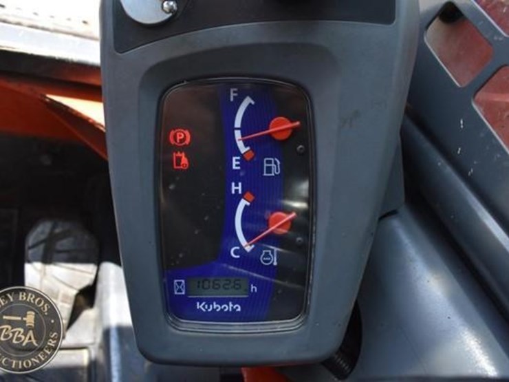 2017-kubota-ssv65-image-37