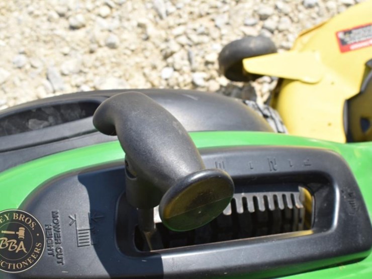 john-deere-e180-image-13