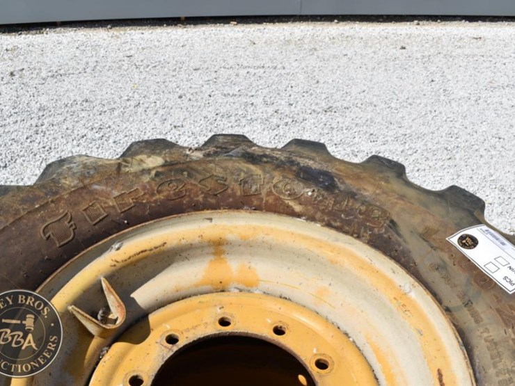 tires-14.00-24-tractor-tires-with-rims-37958-image-3