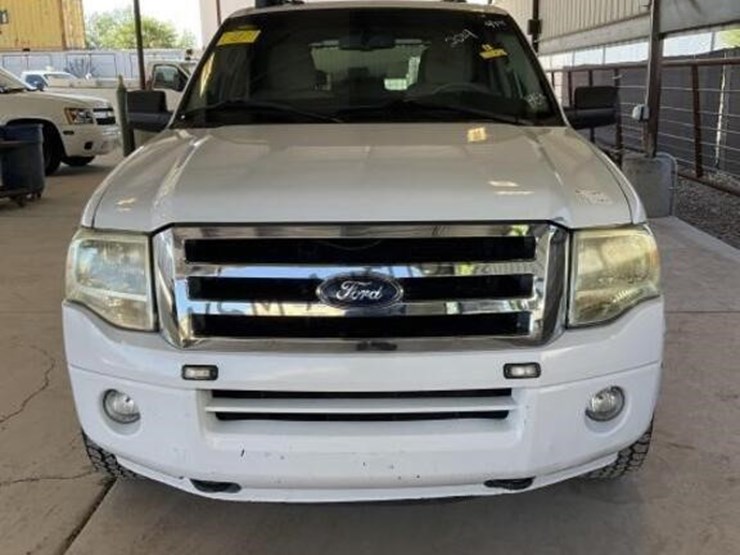 2014-ford-expedition-image-3