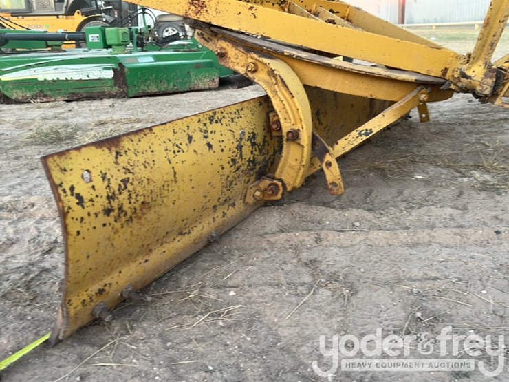 pull-behind-motor-grader-attachment-image-23