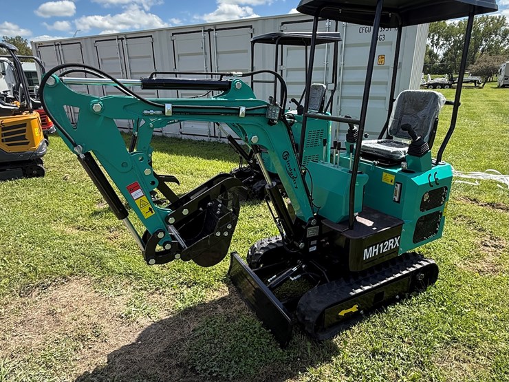 #610-•-2025-cfg-industrial-mh12rx-hydraulic-track-type-mini-excavator-image-13
