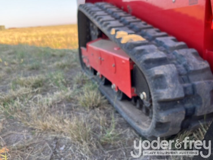 2023-manitou-1050rt-image-39