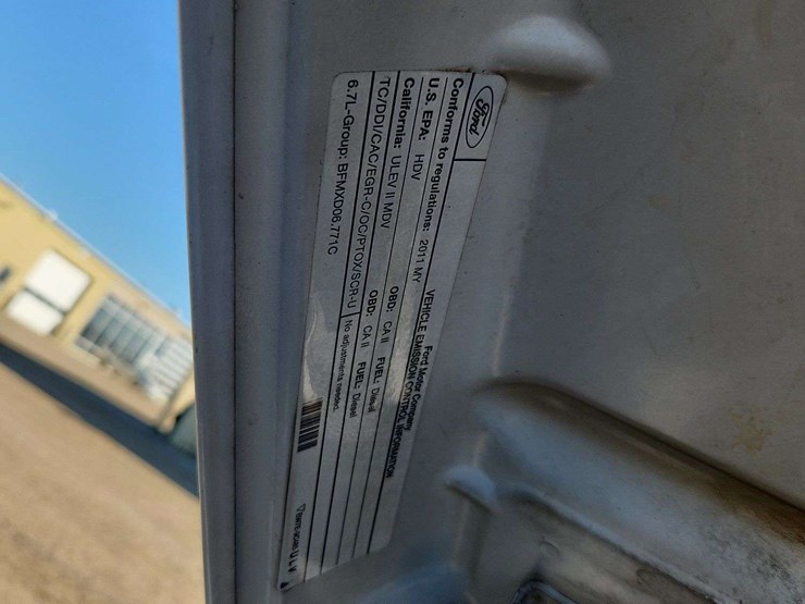 2011-ford-f350-image-29