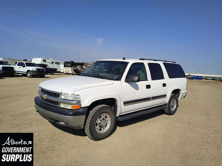 2006-chevrolet-suburban-image-1
